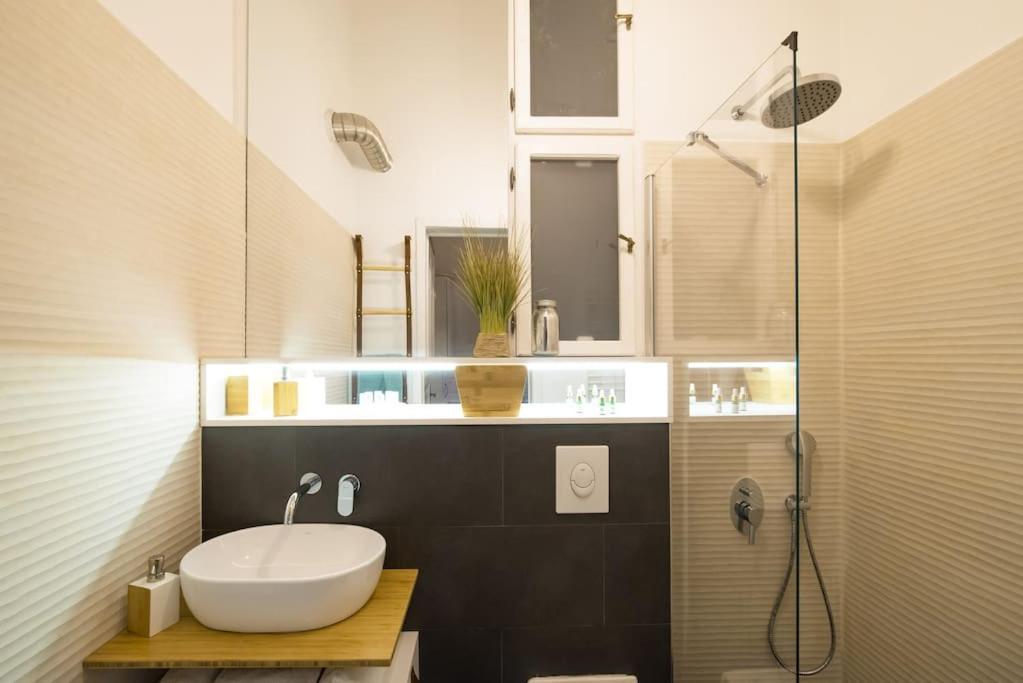 No.8: Lovely & Cosy 3-Room Heart Of The City تيميشورا المظهر الخارجي الصورة