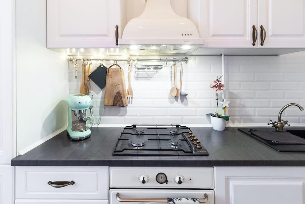 No.8: Lovely & Cosy 3-Room Heart Of The City تيميشورا المظهر الخارجي الصورة